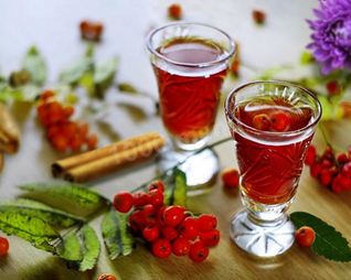 Настойка на рябине на спирту