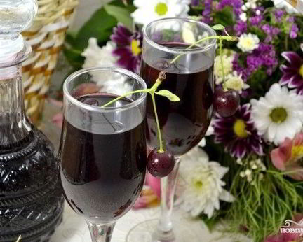 Настойка вишневая на водке