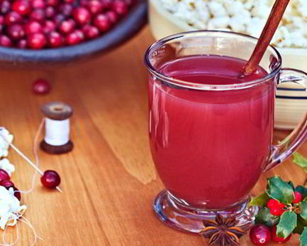 Пряный клюквенный напиток