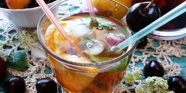 безалкогольная сангрия на зеленом чае