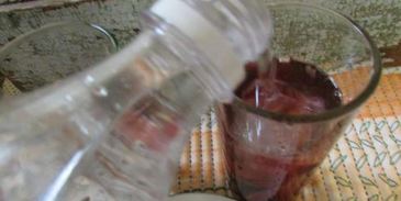 газированная сангрия с минералкой