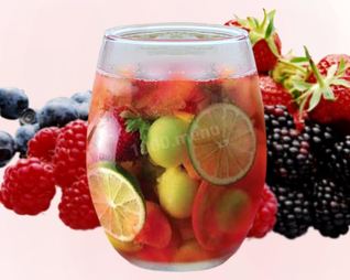 Коктейль игристая Сангрия с ликером Куантро