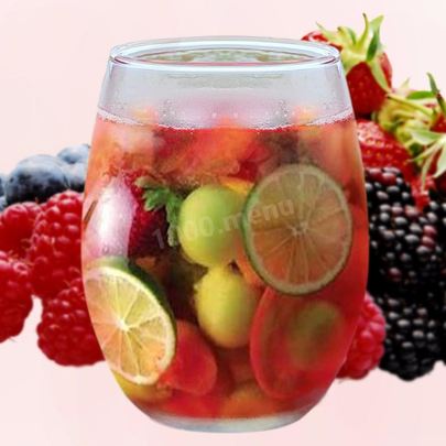 Коктейль игристая Сангрия с ликером Куантро