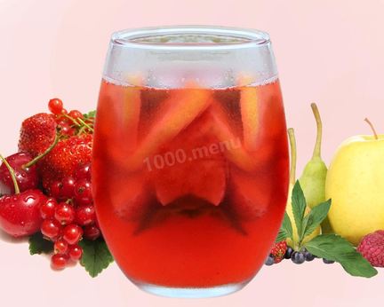 Коктейль Сангрия с ликером Куантро