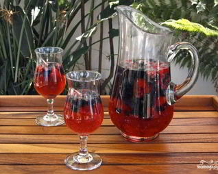 Сангрия ягодная