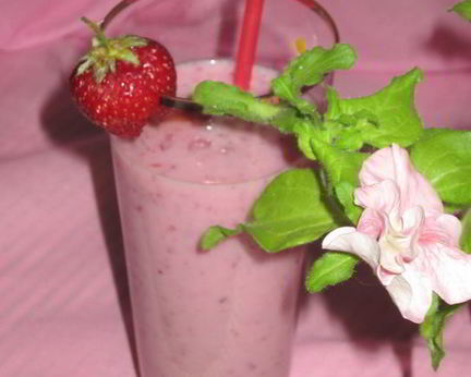 Клубнично-молочный смузи