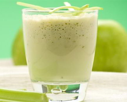 Смузи с сельдереем