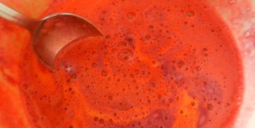 сок из свеклы, яблок, моркови и лимона