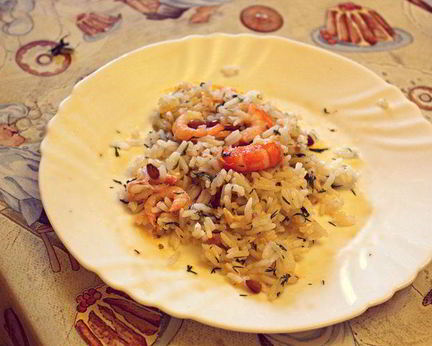 Греческий салат из креветок с рисом