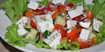 греческий салат с перловкой