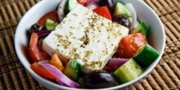 греческий салат с винным уксусом