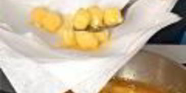 греческий салат с жареным сыром