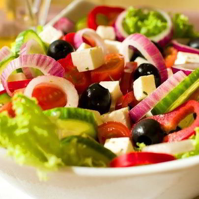 Салат греческий с бальзамическим уксусом