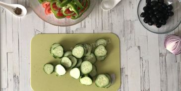 салат греческий с брынзой классический