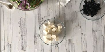 салат греческий с брынзой классический