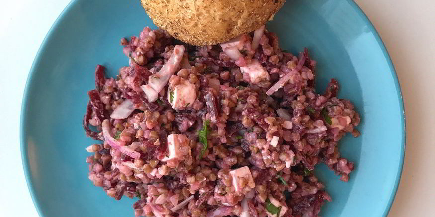 Рецепт салата из гречки, свеклы и брынзы