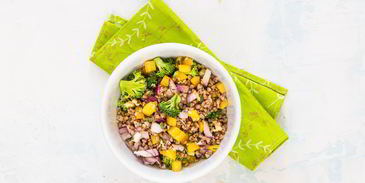 салат с гречкой, сладким перцем и броколли