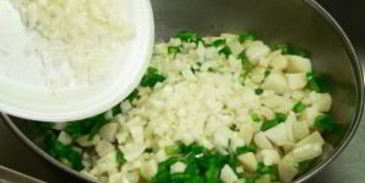 картофельный салат на гарнир