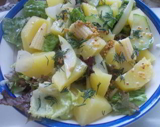 Картофельный салат с кукурузой