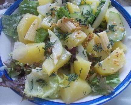 Картофельный салат с кукурузой