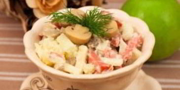 салат из картофеля и грибов