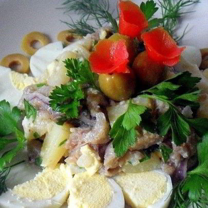 Салат картофельный с сельдью