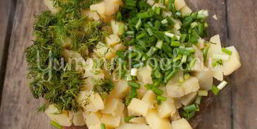 салат картофельный с зеленым луком