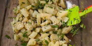 салат картофельный с зеленым луком