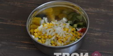 салат с картофелем и кукурузой