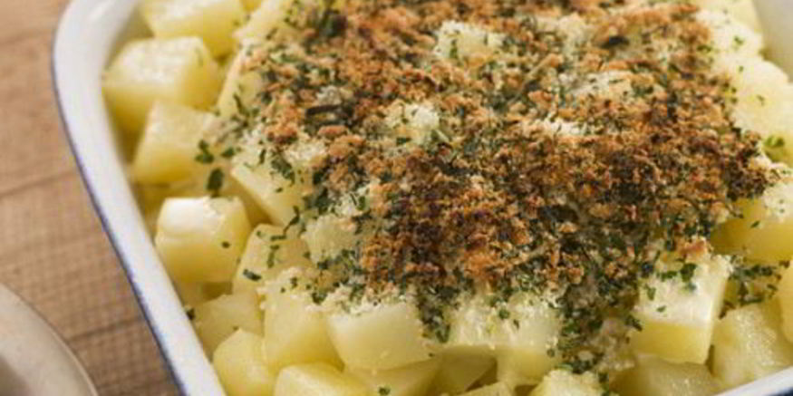 Рецепт теплого картофельного салата с беконом