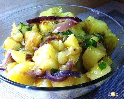 Теплый салат с молодым картофелем