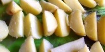 теплый салат с молодым картофелем