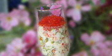 оливье с форелью и красной икрой