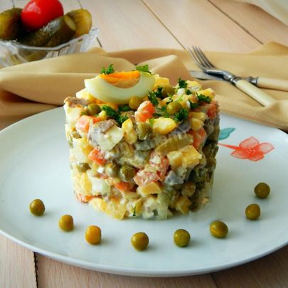 Оливье с говядиной