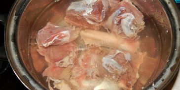 оливье с говядиной