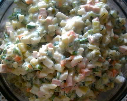 Оливье с копченой курицей