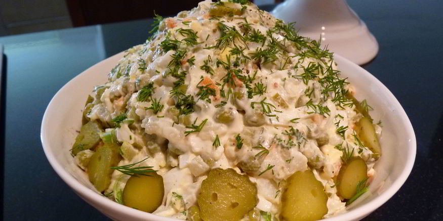 Рецепт салата оливье без мяса