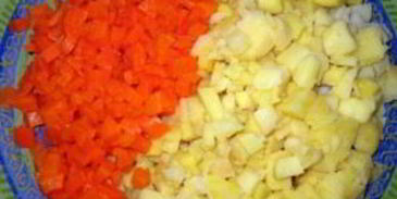 салат оливье с кукурузой