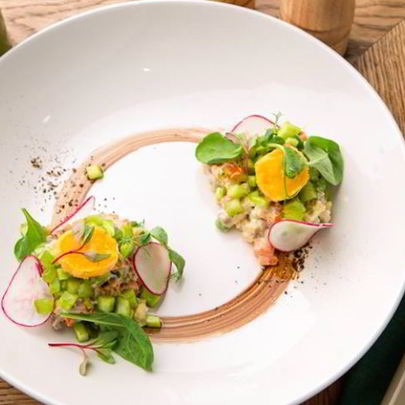 Салат Оливье с языком теленка и хрустящим желтком