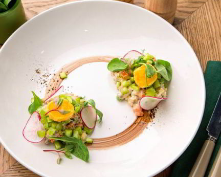 Салат Оливье с языком теленка и хрустящим желтком