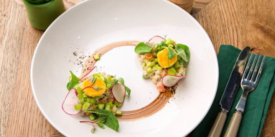 Рецепт салата оливье с языком теленка и хрустящим желтком