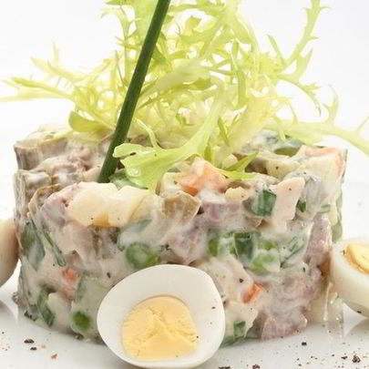 Салат Оливье со свежим огурцом