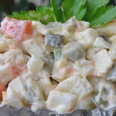 Традиционный салат Оливье