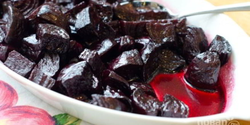 Рецепт простого салата из свеклы