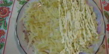 салат из курицы с ананасом и огурцом