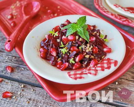 Салат из свеклы с орехами