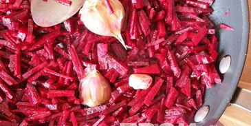 салат из свеклы с орехами