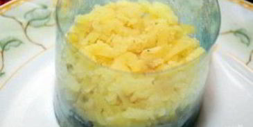 мимоза с консервой