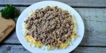 салат мимоза классический слоеный