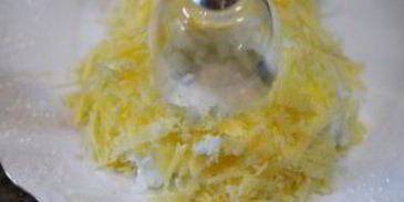 салат мимоза на 8 марта